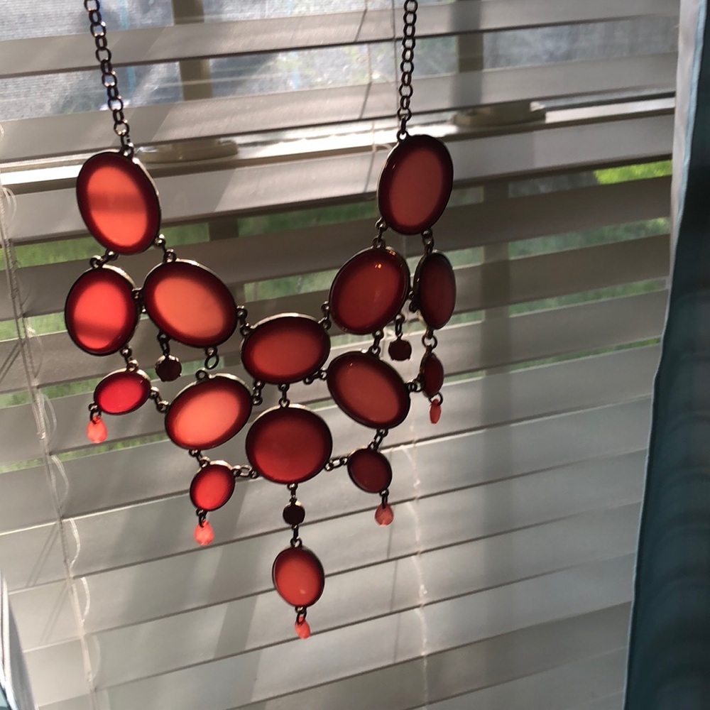 Beautiful Necklace - Picture 2 of 2